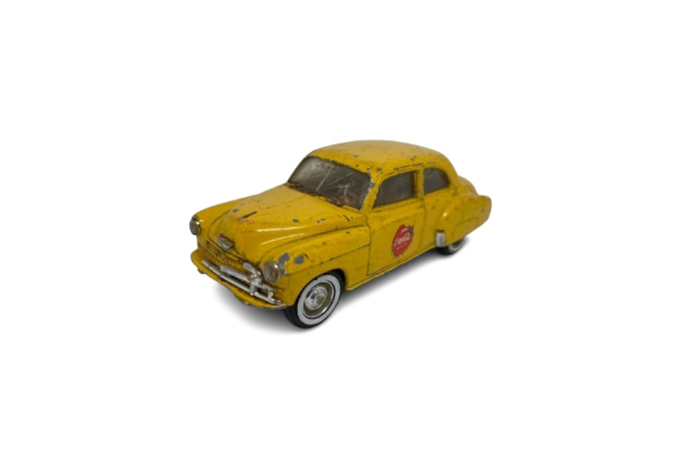 Solido 1/43 Chevrolet 1950 Sedan Coca-Cola - Jaune - Miniature Neuve France