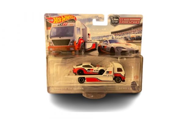 Hot Wheels Premium Team Transport 21 Toyota GR Supra & Aero Lift