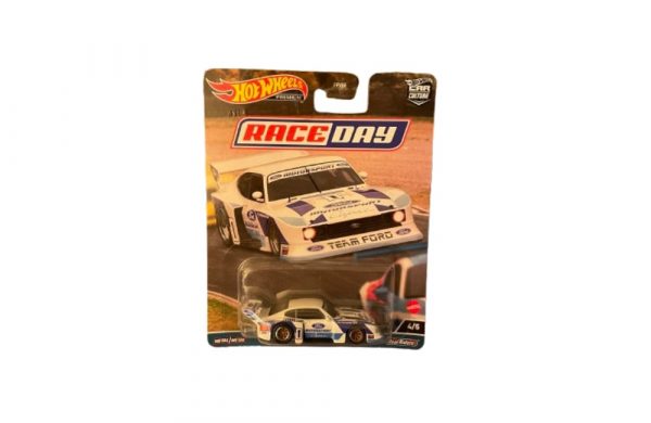 Hot Wheels Premium Car Race Day Set 1 - 5 - Image 4