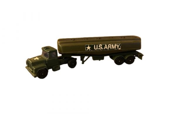 Corgi Mack Army Gloster Tanker - Image 2