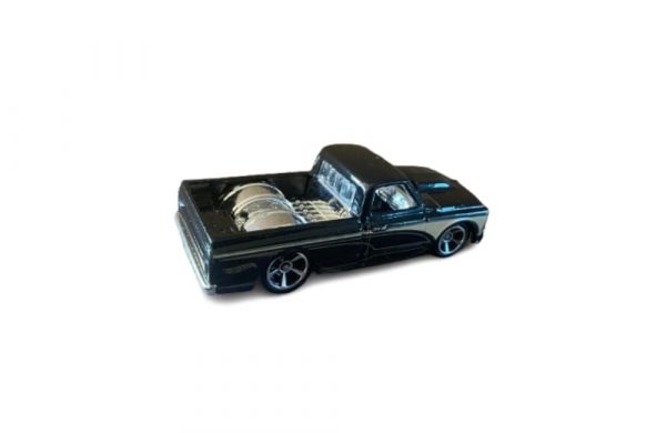 Hot Wheels 67 Chevy C10 - Image 2