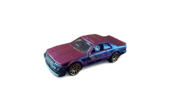 Hot Wheels 82 Nissan Skyline R30 Purple