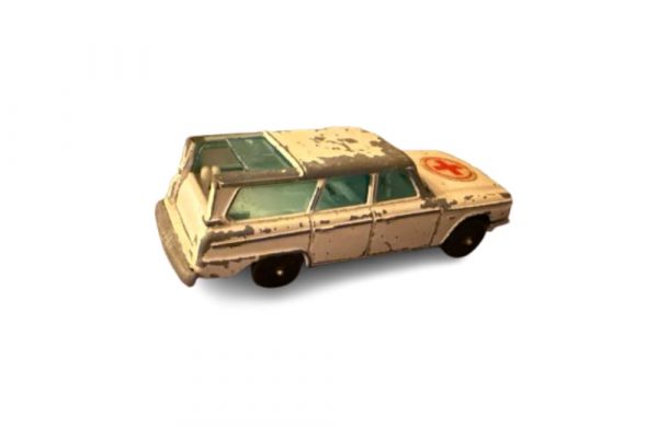 Husky 1976 Studebaker Wagonaire Ambulance - Image 2