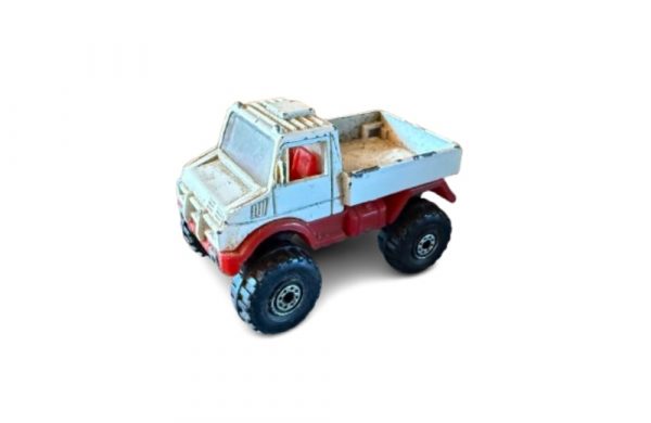 Hot Wheels 1990 Mercedes-Benz Unimog U 1300L